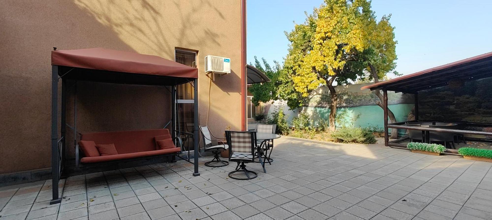 Areg Hotel Yerevan Exterior photo