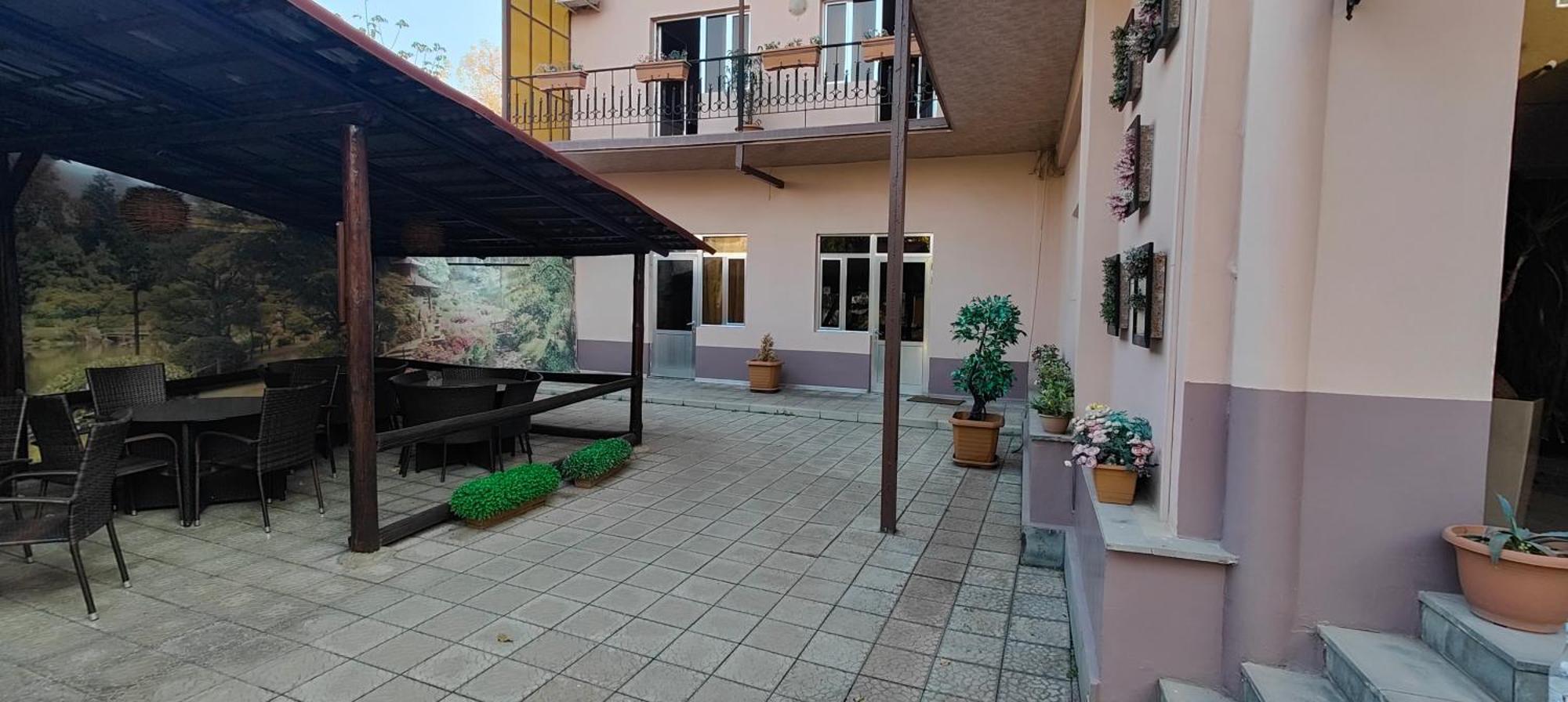 Areg Hotel Yerevan Exterior photo